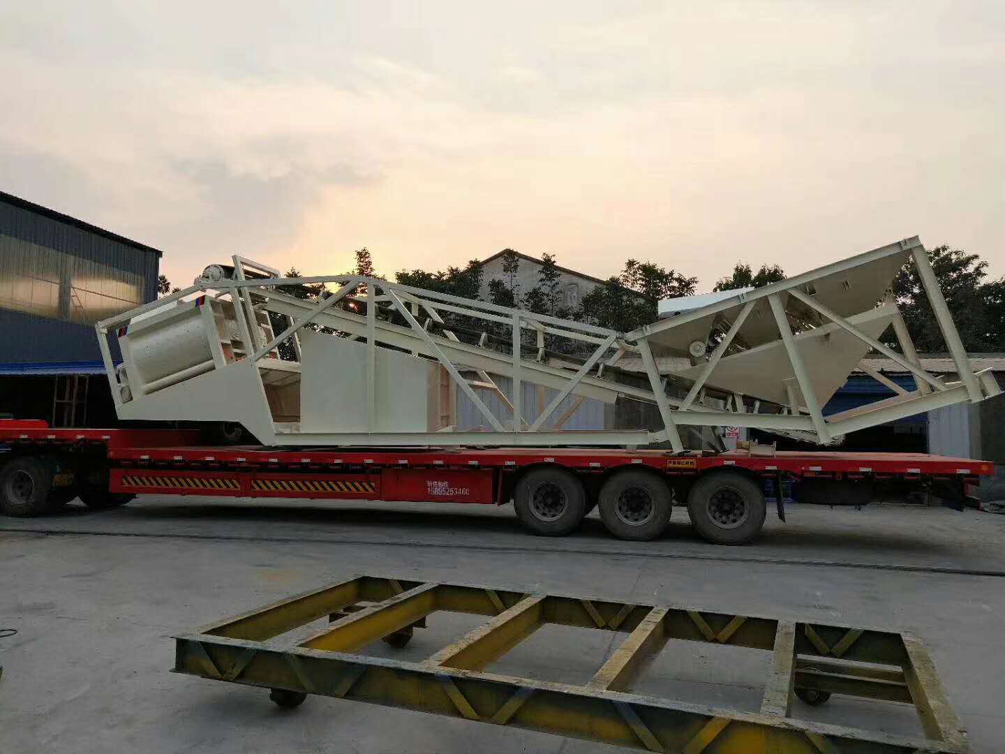 輝宏移動式攪拌站 輝宏移動式攪拌站